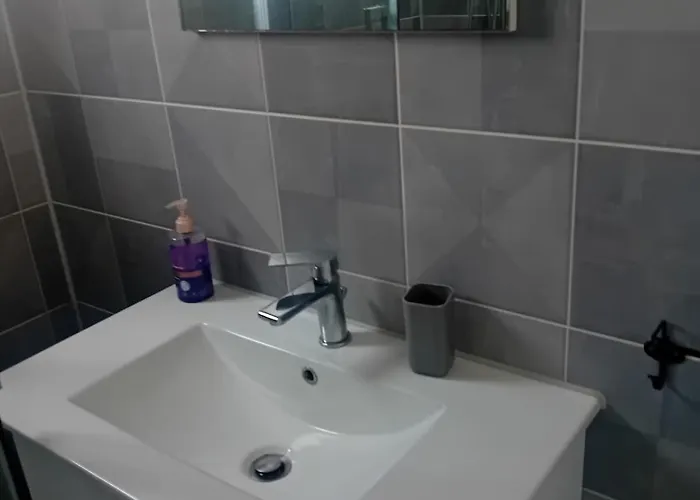 Smart 2 Bedroom Flat アパート ラルナカ