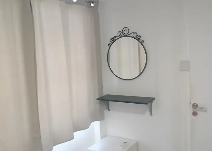 アパート Smart 2 Bedroom Flat ラルナカ